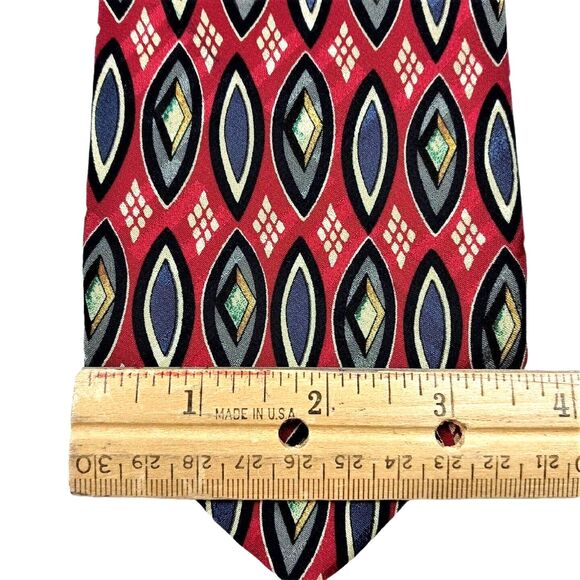 Robert Talbott Studio Parisian Tie Hand Sewn Silk Geometric USA Red 3.75 X 58 - Picture 2 of 6